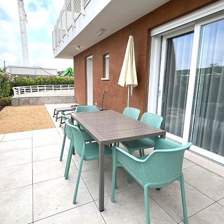 Sun Beach Residence Con Piscina - Piazza Brescia - Adria Holiday Jesolo - Family Apartments Exterior foto