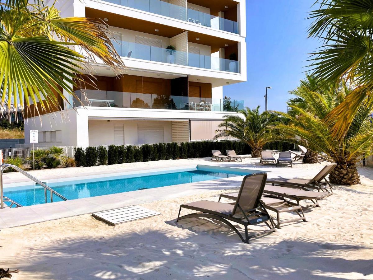 Sun Beach Residence Con Piscina - Piazza Brescia - Adria Holiday Jesolo - Family Apartments Exterior foto