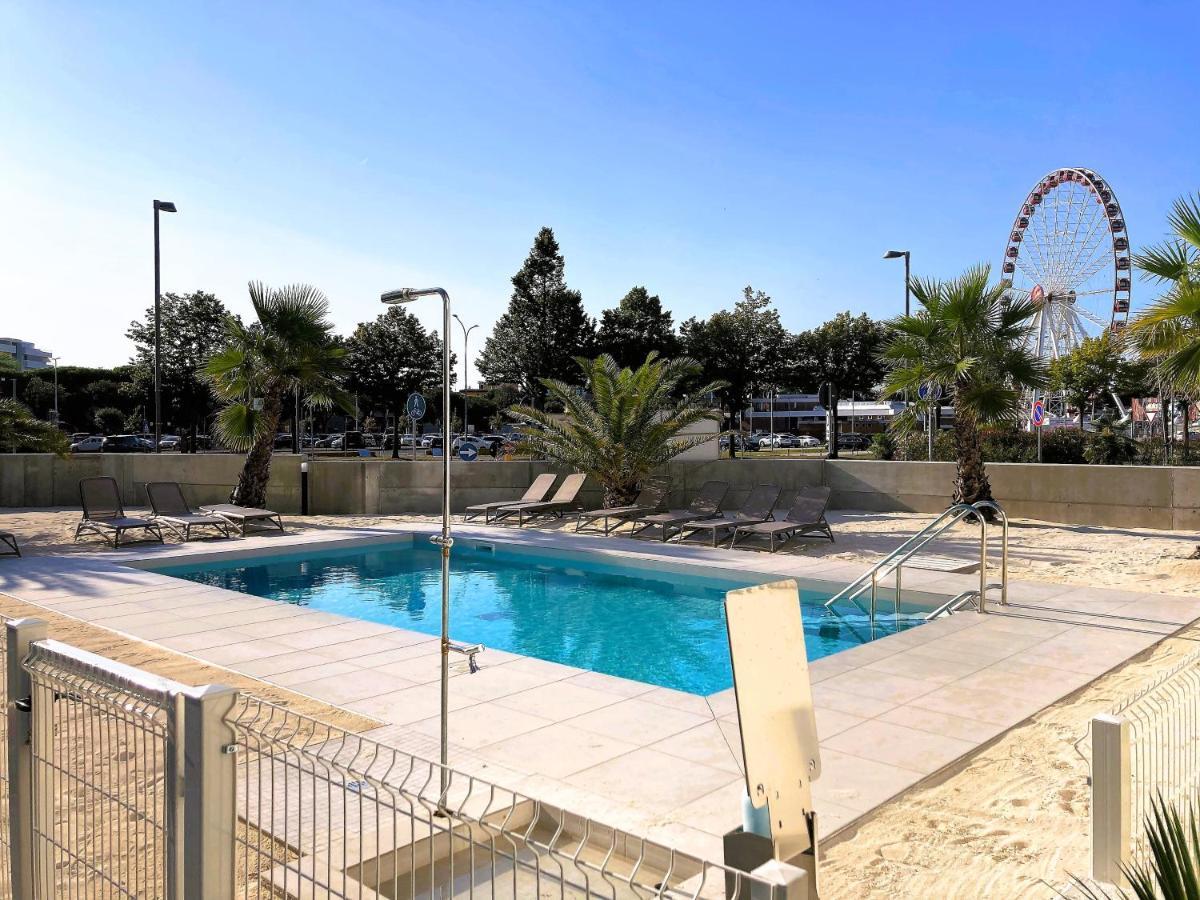 Sun Beach Residence Con Piscina - Piazza Brescia - Adria Holiday Jesolo - Family Apartments Exterior foto