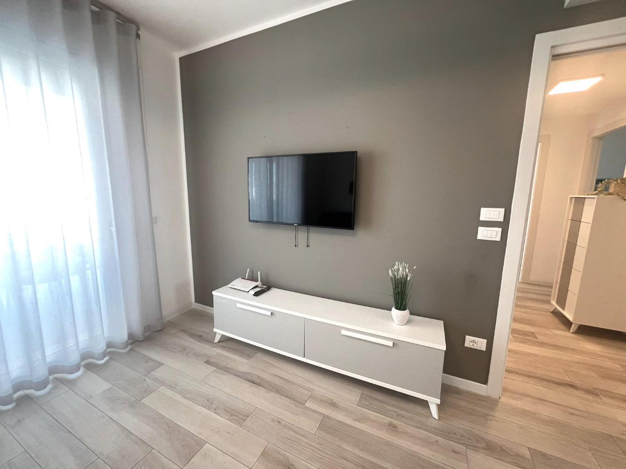 Sun Beach Residence Con Piscina - Piazza Brescia - Adria Holiday Jesolo - Family Apartments Zimmer foto