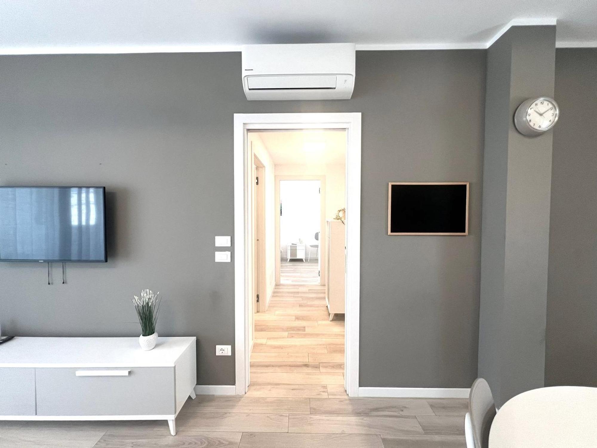 Sun Beach Residence Con Piscina - Piazza Brescia - Adria Holiday Jesolo - Family Apartments Exterior foto