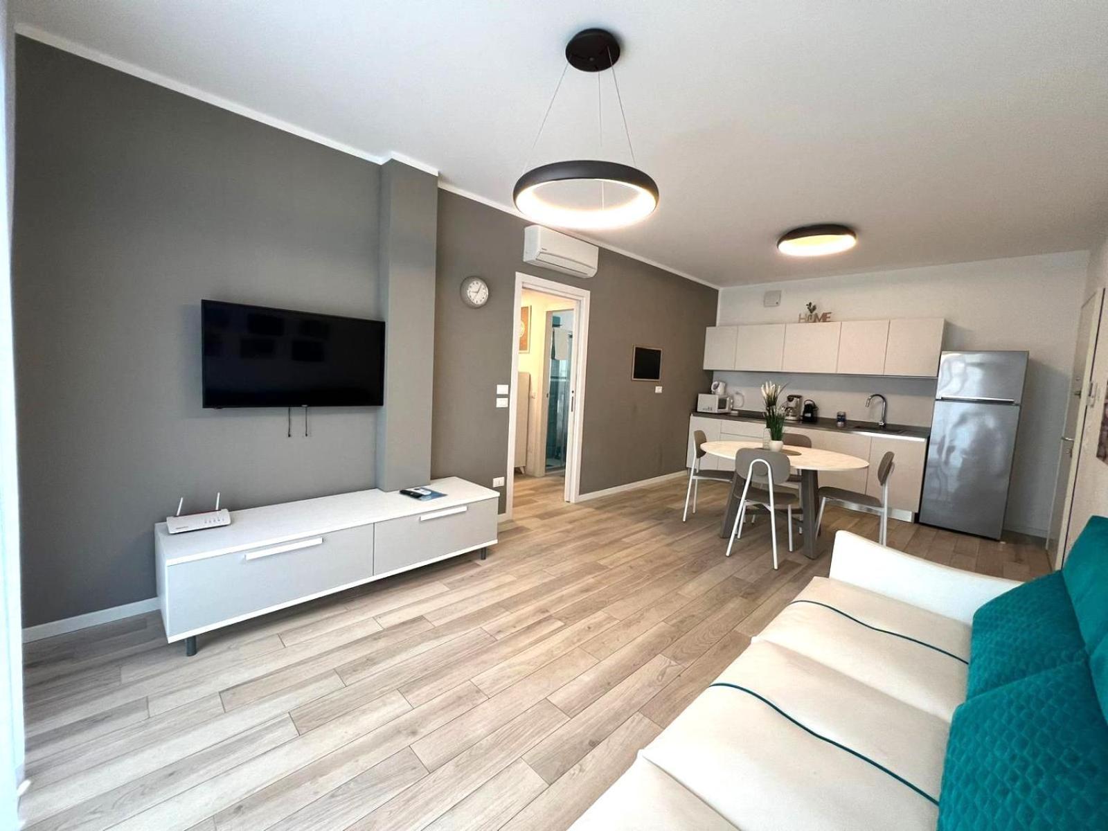 Sun Beach Residence Con Piscina - Piazza Brescia - Adria Holiday Jesolo - Family Apartments Zimmer foto